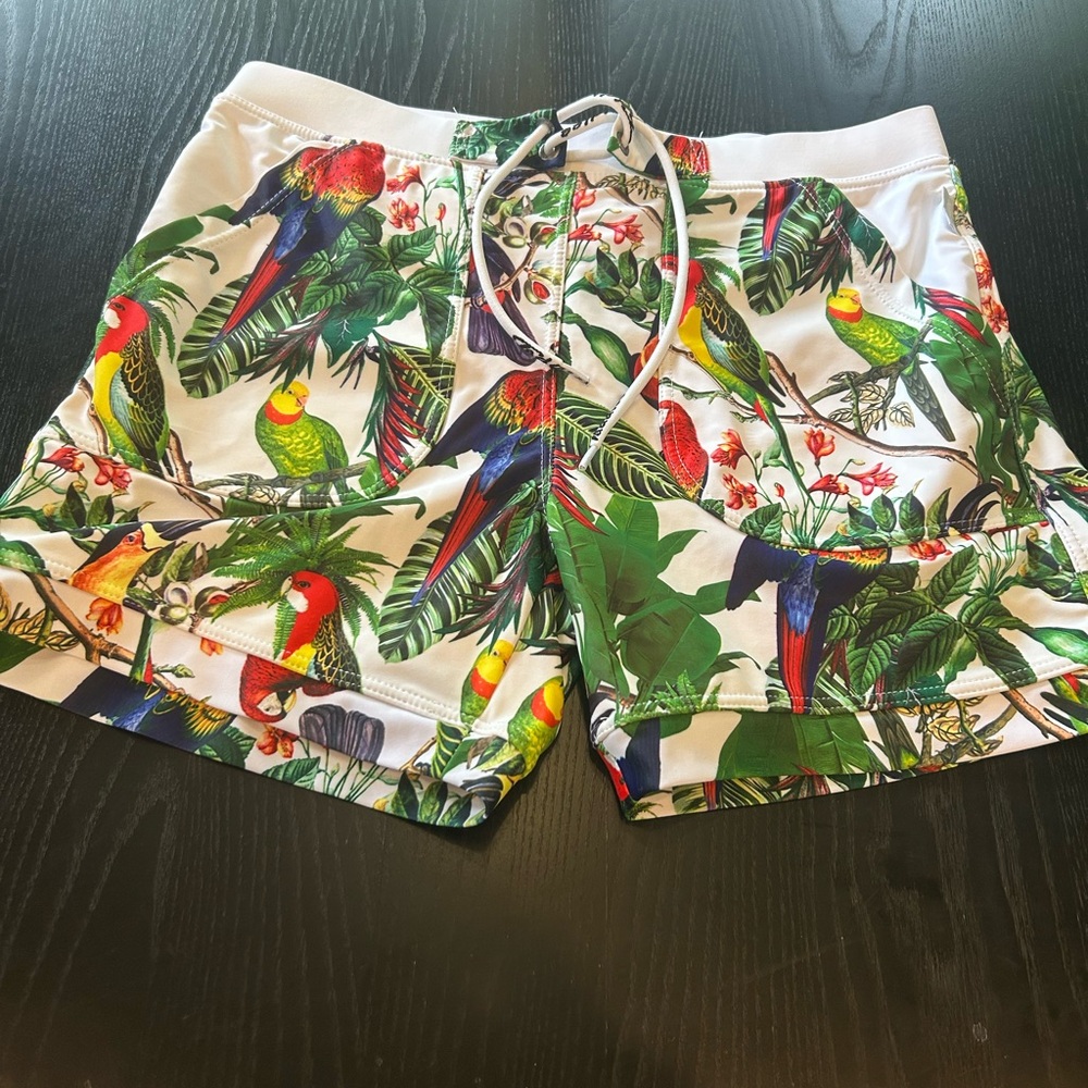 Tropical Print Men's swim Shorts size Med.